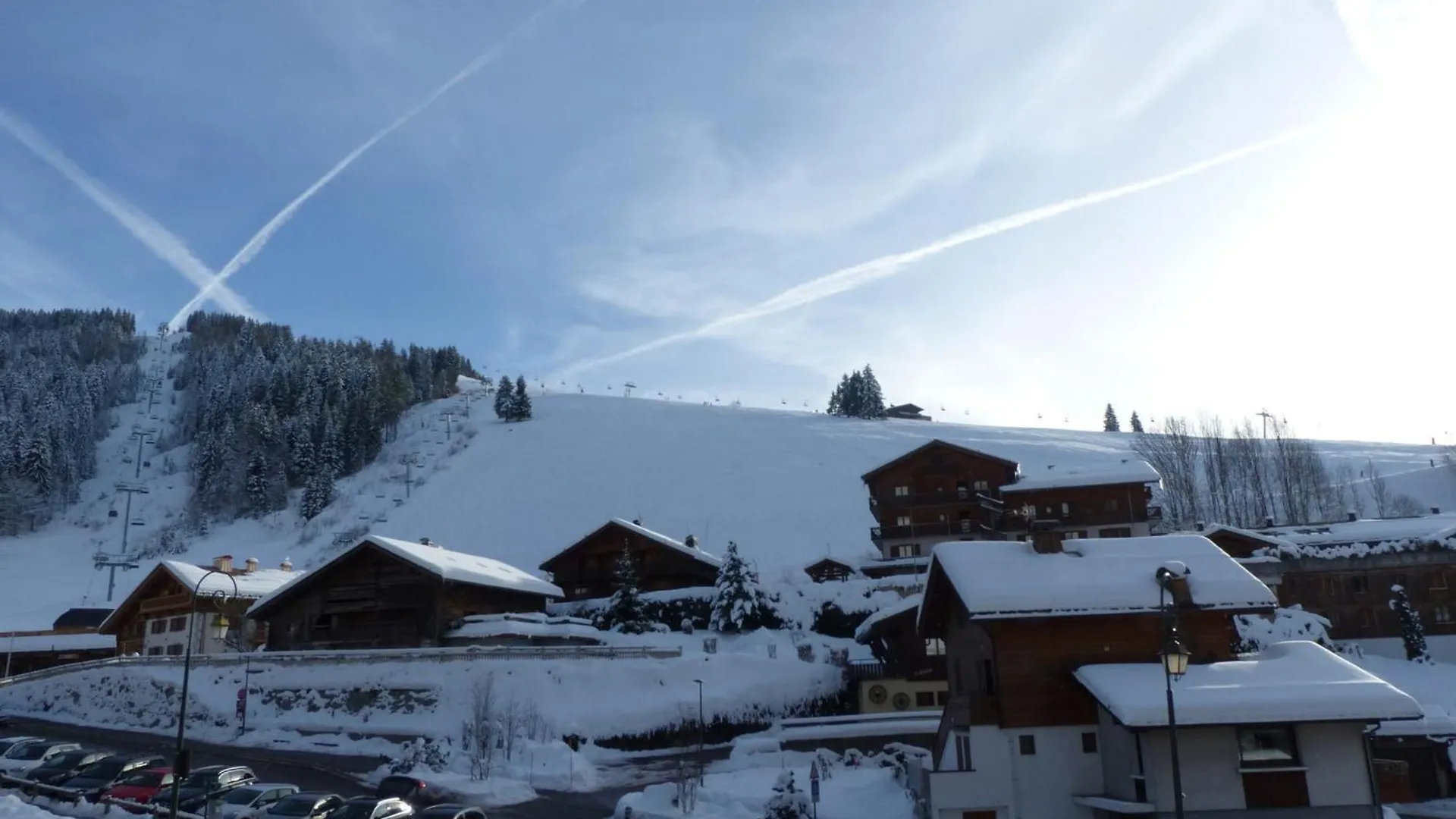 Duplex 2 Chambres Au Centre Du Village, Proche Pistes De Ski, Parking Inclus, La Clusaz - Fr-1-437-40 アパート